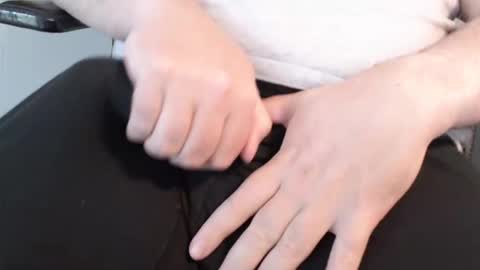 Snapshot of superm0bile chatting on 11.03.25 superm0bile online show from 11.03.25