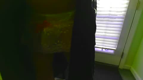 Snapshot of supwitchoo chatting on 01.20.25 Supwitchoo online show from 01.20.25