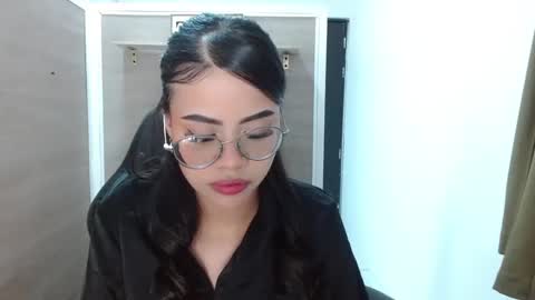 Snapshot of sussan_love01 chatting on 02.18.25 Susan online show from 02.18.25