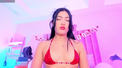 Sussan Nicole  online show from 02.14.25