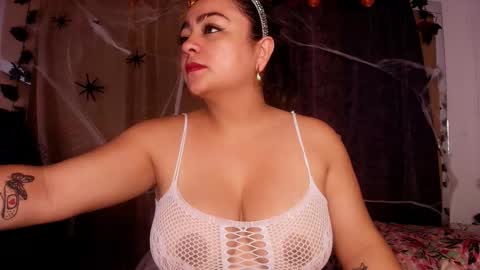 Debora  online show from 10.17.25