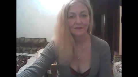 Snapshot of sweet4blonde67 chatting on 12.23.24 sweet4blonde67 online show from 12.23.24