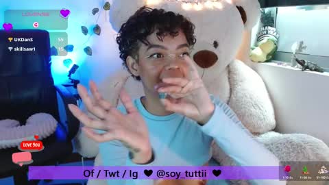 Snapshot of sweet_bluee chatting on 02.19.25 Tutti online show from 02.19.25