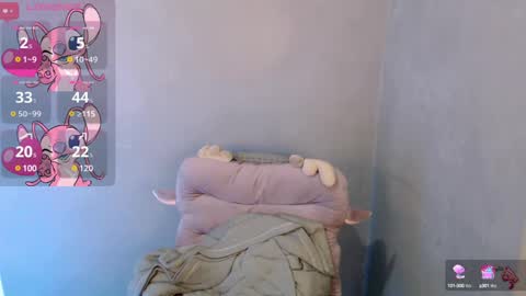 Snapshot of sweet_sirenxx chatting on 12.14.24 Leah online show from 12.14.24