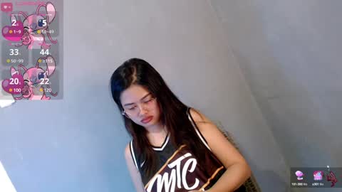 Snapshot of sweet_sirenxx chatting on 01.08.25 Leah online show from 01.08.25