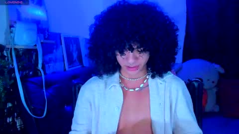 Snapshot of sweet_vond chatting on 02.26.25 Steven independent model online show from 02.26.25