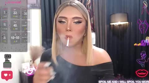 Snapshot of sweetbella118 chatting on 02.02.25 bella online show from 02.02.25