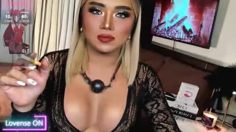 Snapshot of sweetbella118 chatting on 11.03.25 bella online show from 11.03.25