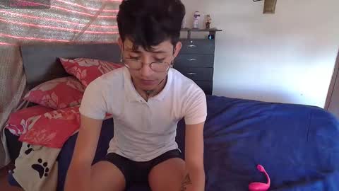 Snapshot of sweetc4meron chatting on 10.13.25 Cameron Alejandro online show from 10.13.25