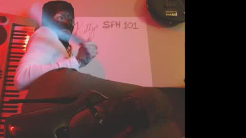 Snapshot of sweetiemisskitty chatting on 11.02.25 sweetiemisskitty online show from 11.02.25