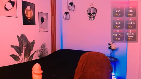 Snapshot of sweetjames2810 chatting on 11.11.25 SWEETJAMES online show from 11.11.25