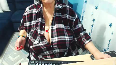 Snapshot of sweetladyrebeka chatting on 02.16.25 Rebeka online show from 02.16.25