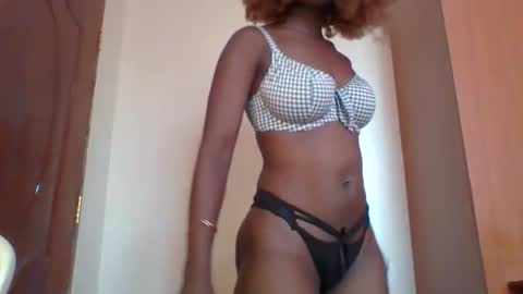 Snapshot of sweetpasion2 chatting on 03.02.25 sweetpasion2 online show from 03.02.25