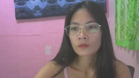 Snapshot of sweetsexygirl20 chatting on 11.13.25 Mia online show from 11.13.25