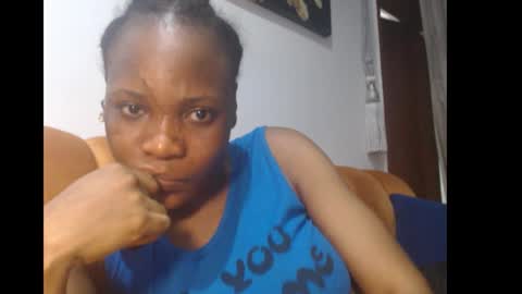 Snapshot of sweetxxpie chatting on 09.20.25 Sweetxxpie online show from 09.20.25