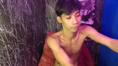 Snapshot of sweetyguyxxx1998 chatting on 02.11.25 - allen online show from 02.11.25