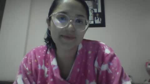 sweetyypeach online show from 12.21.24