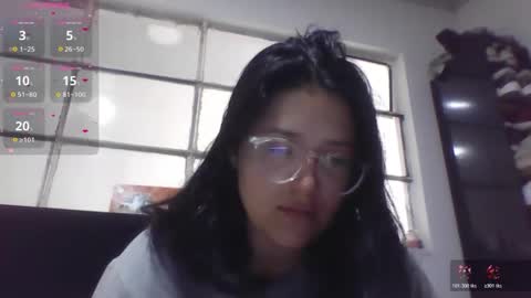 sweetyypeach online show from 10.19.25