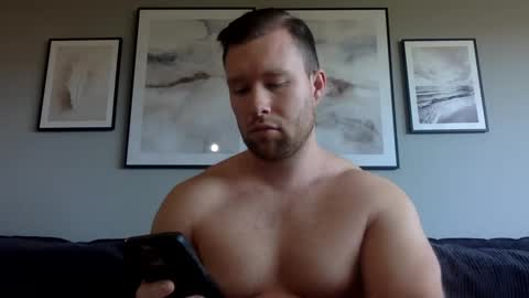 Snapshot of swekingxx chatting on 02.01.25 swekingxx online show from 02.01.25