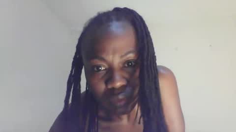 Snapshot of swtebony1 chatting on 02.21.25 ALICIA online show from 02.21.25