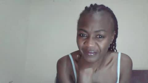 Snapshot of swtebony1 chatting on 09.13.25 ALICIA online show from 09.13.25