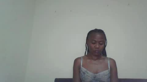 Snapshot of swtebony1 chatting on 09.21.25 ALICIA online show from 09.21.25