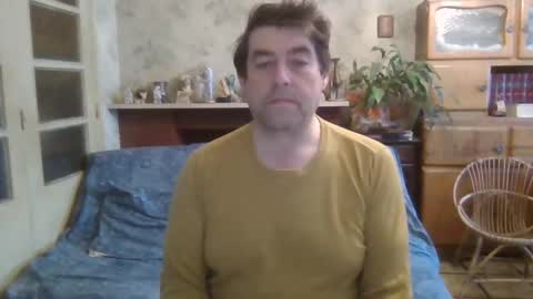 Snapshot of sympa_trique chatting on 12.29.24 sympa_trique online show from 12.29.24
