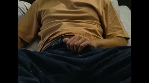 Snapshot of t0m4 chatting on 09.09.25 Tom online show from 09.09.25