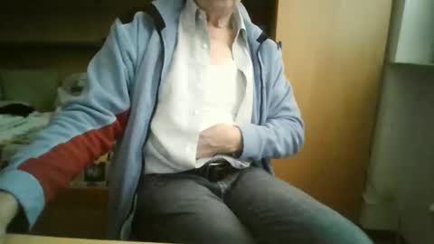 Snapshot of t5519t chatting on 10.03.25 t5519t online show from 10.03.25