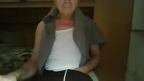 Snapshot of t5519t chatting on 11.02.25 t5519t online show from 11.02.25