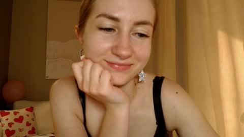  Kira  online show from 03.07.25