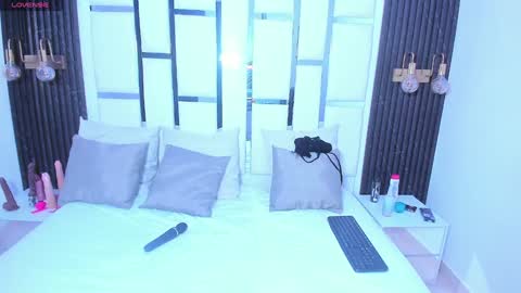 Snapshot of tamhy_ferrara chatting on 01.05.25 Tamhy online show from 01.05.25