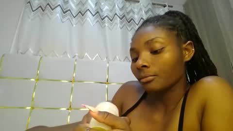 Snapshot of tamia538235 chatting on 01.21.25 tamia online show from 01.21.25