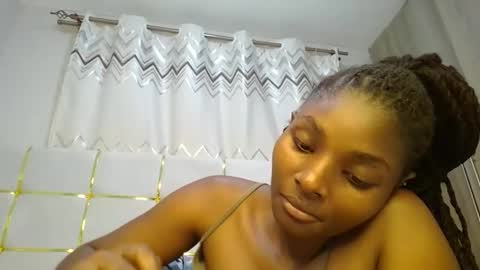 Snapshot of tamia538235 chatting on 02.01.25 tamia online show from 02.01.25