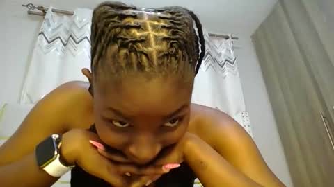 Snapshot of tamia538235 chatting on 02.02.25 tamia online show from 02.02.25