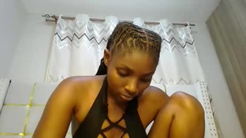 Snapshot of tamia538235 chatting on 02.10.25 tamia online show from 02.10.25