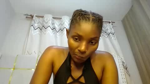 Snapshot of tamia538235 chatting on 02.24.25 tamia online show from 02.24.25