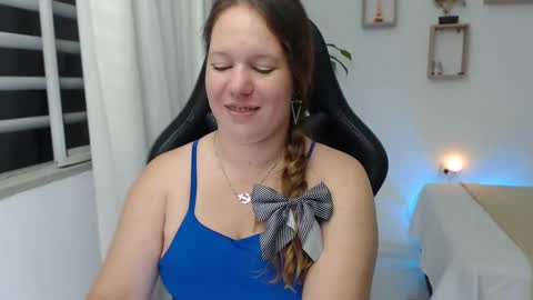 Snapshot of tamy_shine87 chatting on 12.18.24 Im Samy online show from 12.18.24