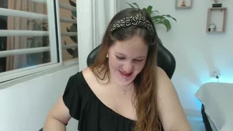 Snapshot of tamy_shine87 chatting on 01.26.25 Im Samy online show from 01.26.25