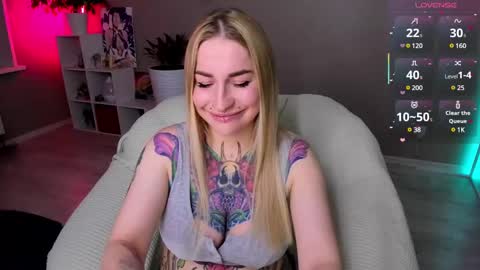 Snapshot of tanya_acid chatting on 03.05.25 Tanya acid       online show from 03.05.25
