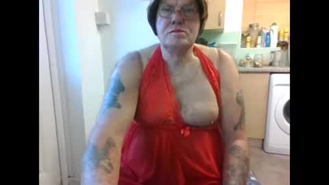 Snapshot of tanya_sissie_somerset chatting on 12.19.24 tanya_sissie_somerset online show from 12.19.24