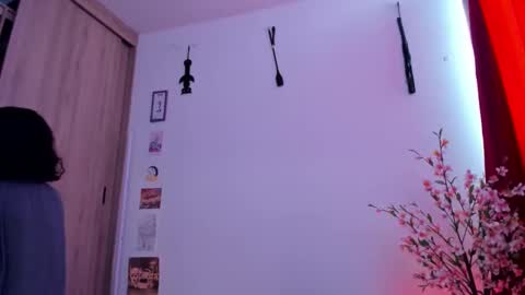 Snapshot of tanya_worldbondage chatting on 12.04.24 tanya online show from 12.04.24