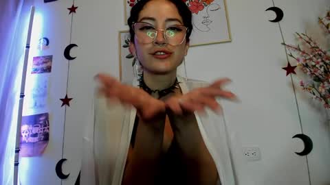 Snapshot of tanya_worldbondage chatting on 02.23.25 tanya online show from 02.23.25