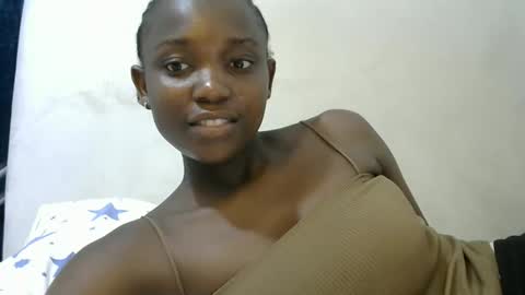 Snapshot of tatianadolll chatting on 11.17.25 tatianadolll online show from 11.17.25