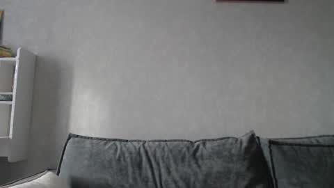 Snapshot of taxxxu chatting on 02.16.25 Diana online show from 02.16.25