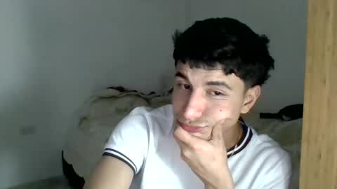 Snapshot of taylor1520 chatting on 11.16.25 taylor1520 online show from 11.16.25