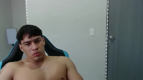 Snapshot of team23hot0 chatting on 10.08.25 team23hot0 online show from 10.08.25