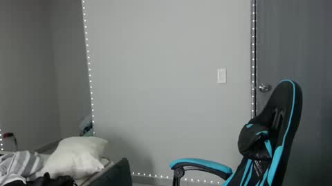 Snapshot of team23hot0 chatting on 10.16.25 team23hot0 online show from 10.16.25