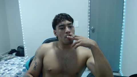 Snapshot of team23hot0 chatting on 10.20.25 team23hot0 online show from 10.20.25