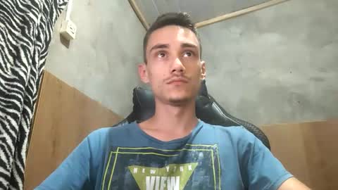 Snapshot of tecnicogatu chatting on 11.17.25 tecnicogatu online show from 11.17.25